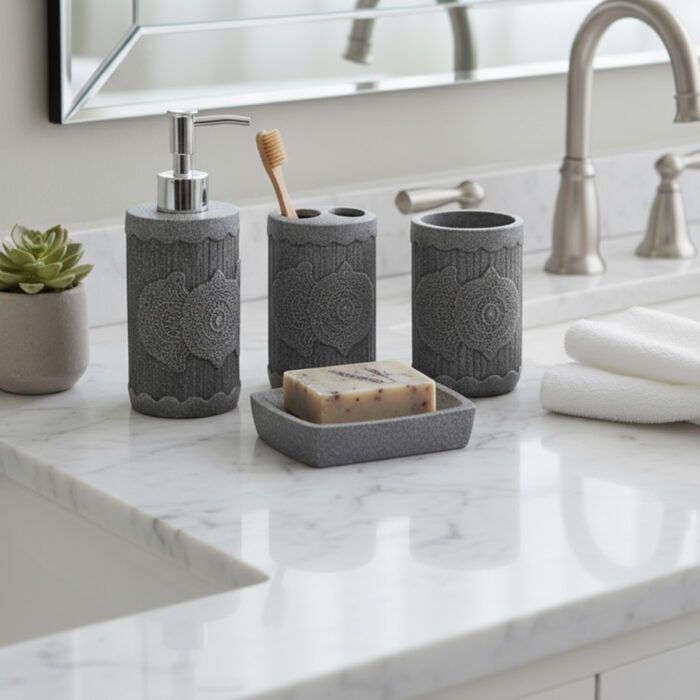 LUXE LACE BATH SET (SET OF 4)